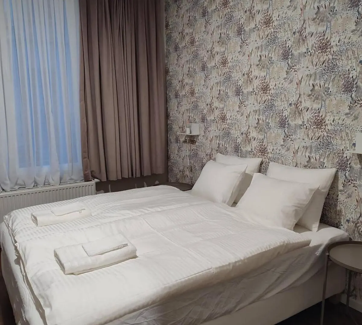 City Center Location 1Br Apartment Near Station! Anversa